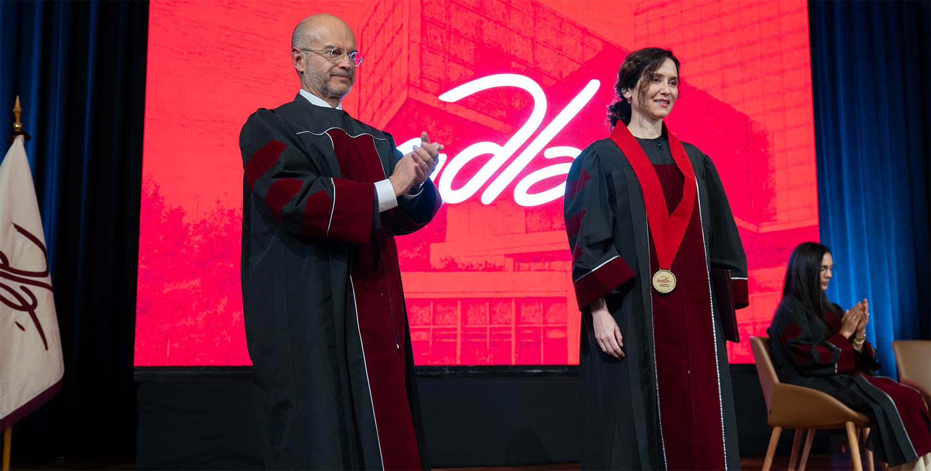 La UDLA entregó el Doctorado Honoris Causa a Isabel Díaz Ayuso