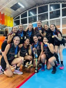 UDLA campeón en el Interuniversitario de Baloncesto femenino 2022