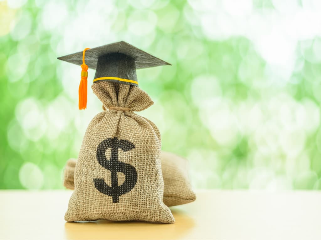 ¿Cómo solicitar una beca universitaria en Ecuador? Tipos de becas y requisitos