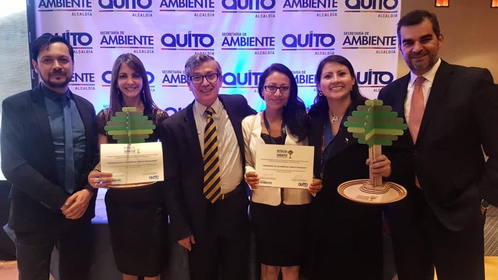 UDLA recibe distinción ambiental del Municipio de Quito