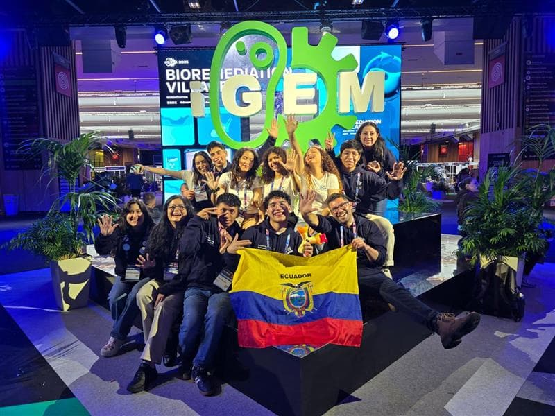 La UDLA brilla en el mundo: equipo iGEM Ecuador gana oro y se posiciona entre los mejores del planeta
