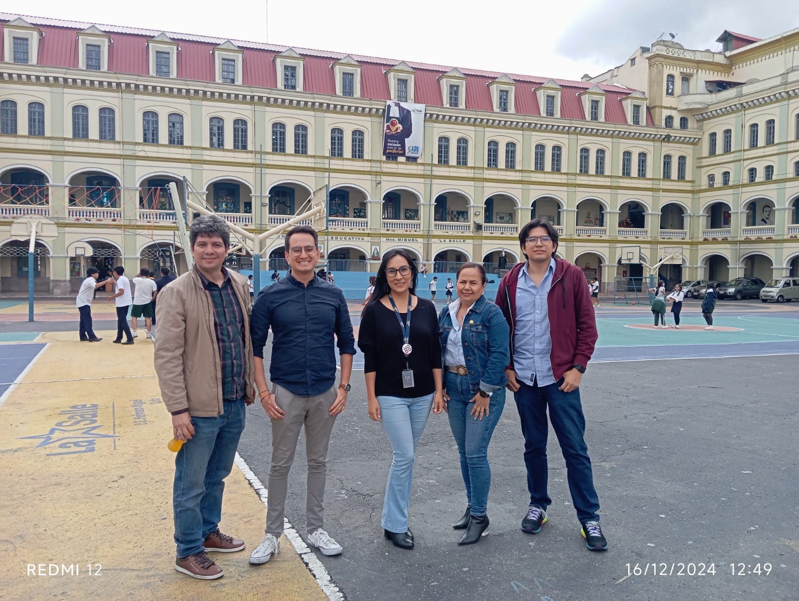 Más del 70% de los docentes en el país reportan no contar con las herramientas necesarias para incorporar las tecnologías digitales en sus clases